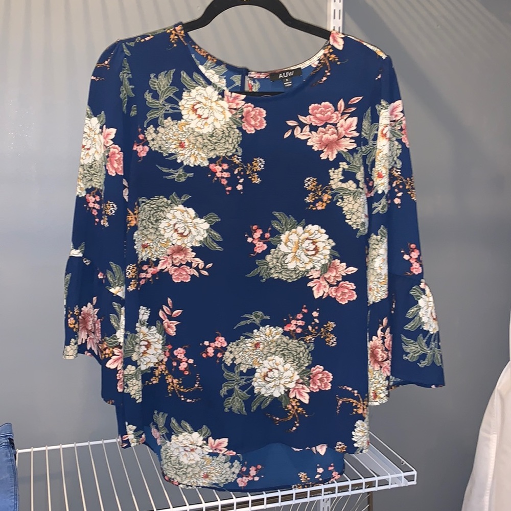 Floral bell sleeve top